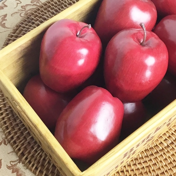 Vintage Life Size Realistic Artificial Fake Plastic 12 Red Delicious Apples Wood - Picture 8 of 8